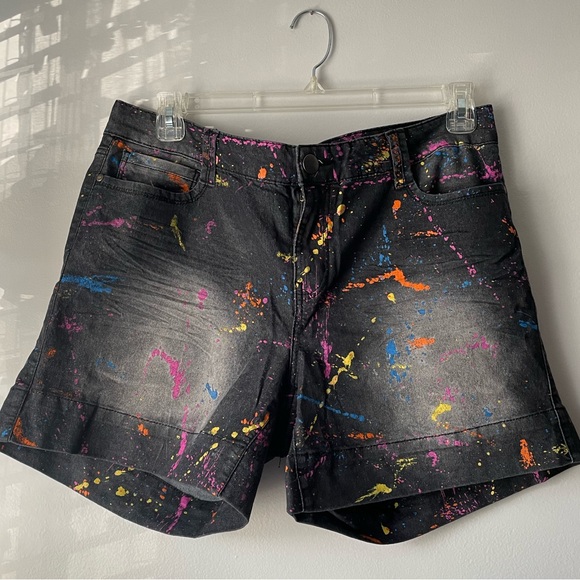 Three pairs of shorts size 16 forever 21 - Picture 2 of 12